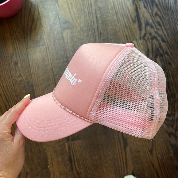 Pink trucker hat - Picture 3 of 5